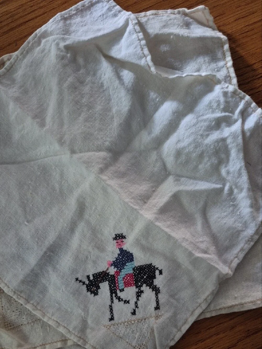 White Embroidered Horse & Rider Linen Napkin